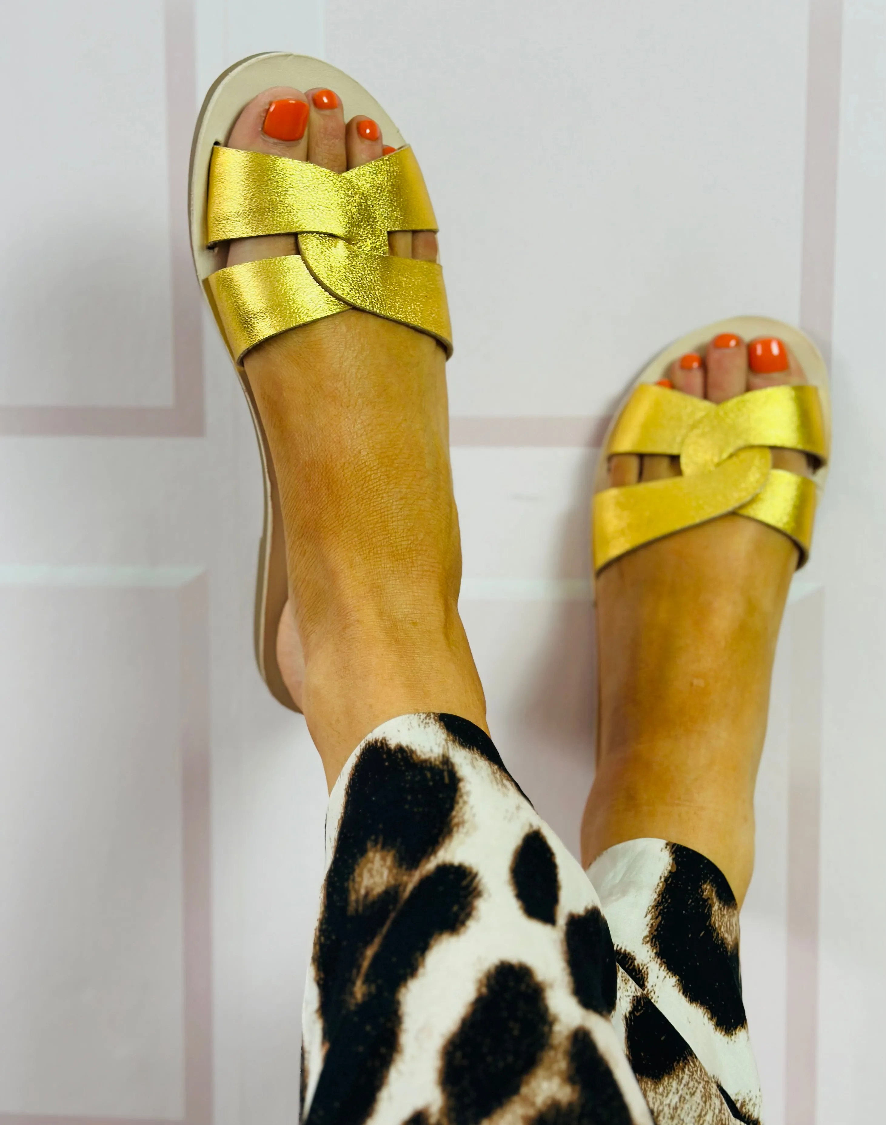 Artemis Gold Slider