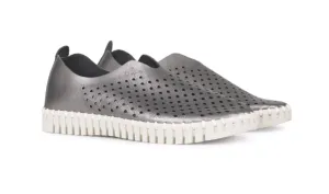 Ilse Jacobsen Tulips Flats - GUN METAL