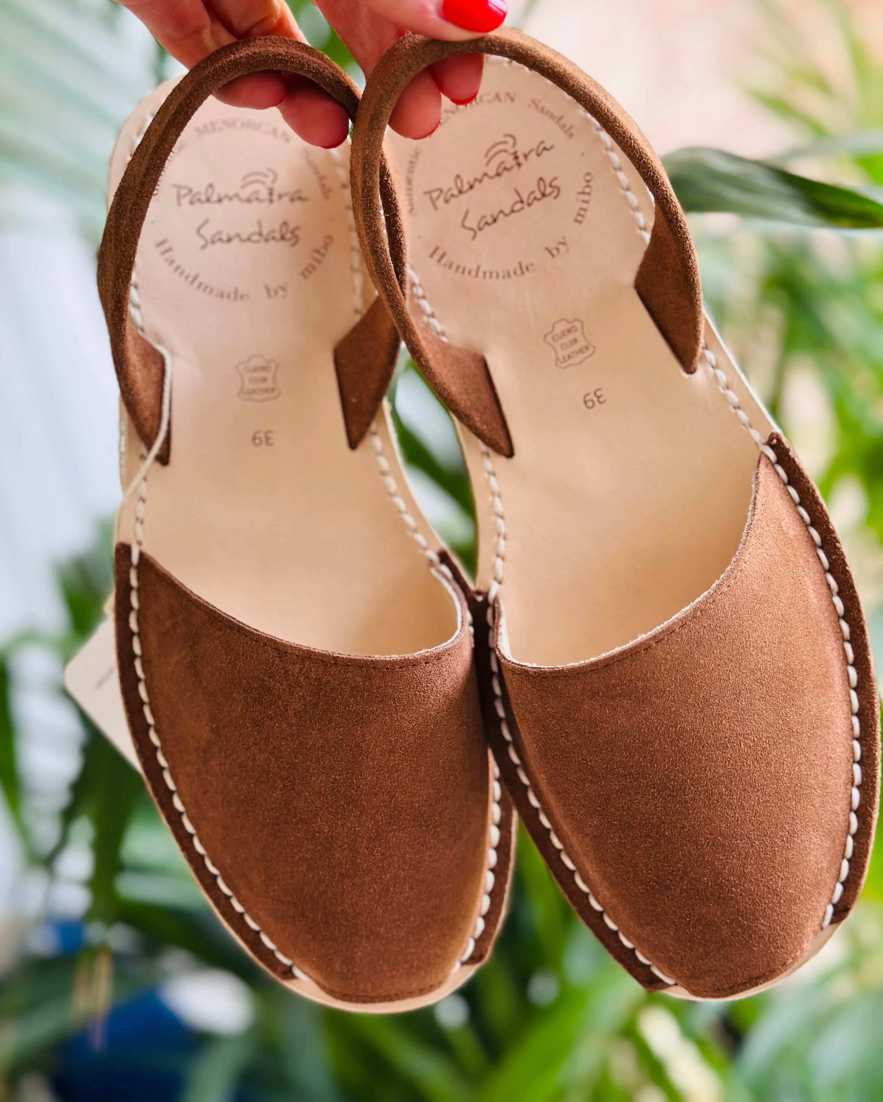 Kenya Tan Suede Avarcas
