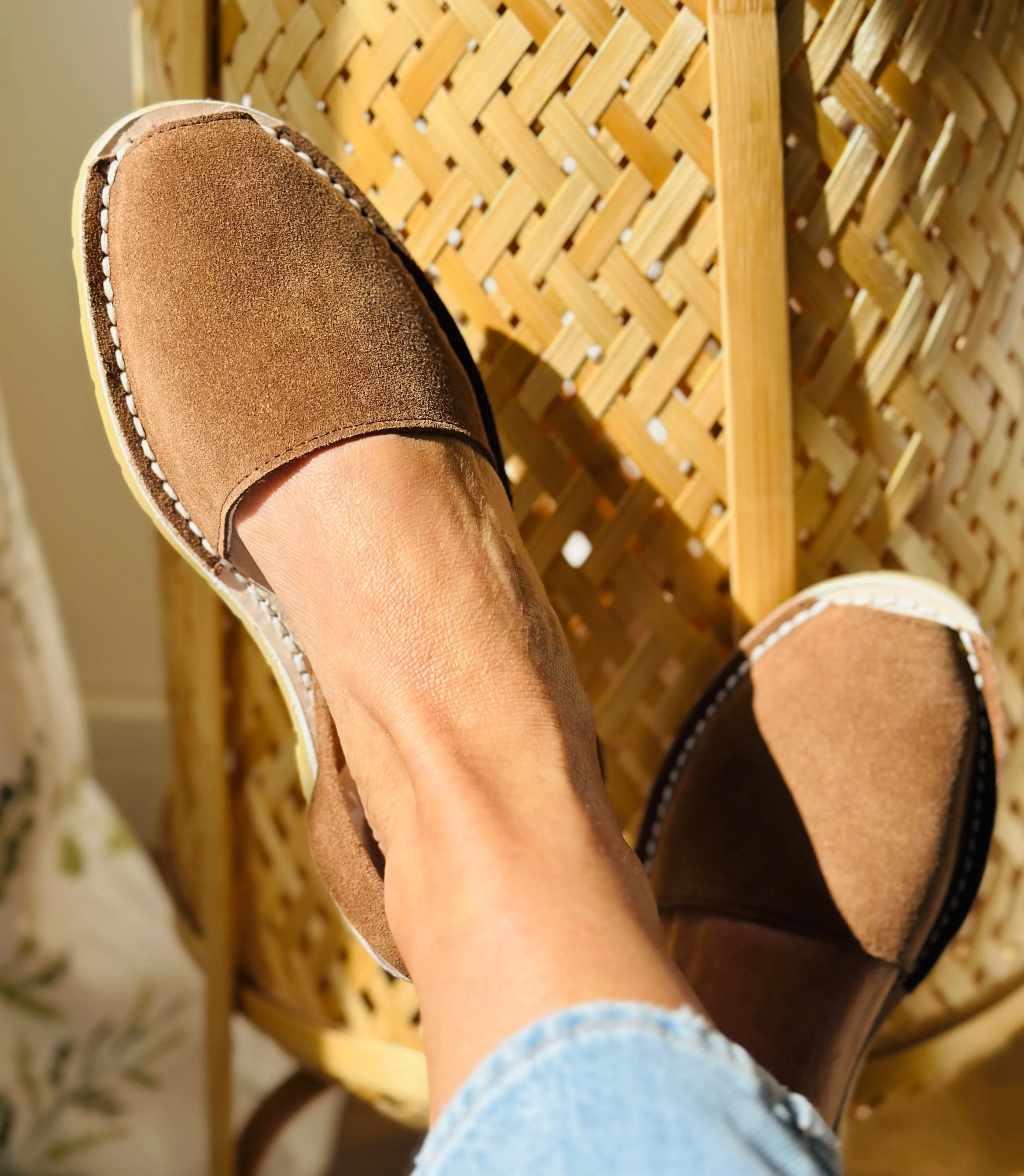 Kenya Tan Suede Avarcas