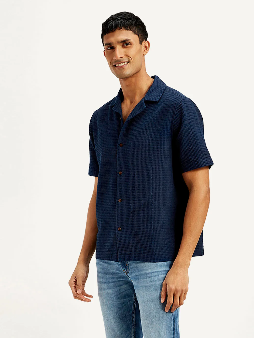 Men's Resort Collar Textured Relaxed Fit Shirt