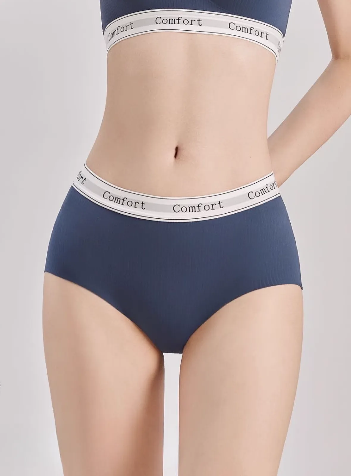 Premium Naya Seamless Ice Silk Set in Navy