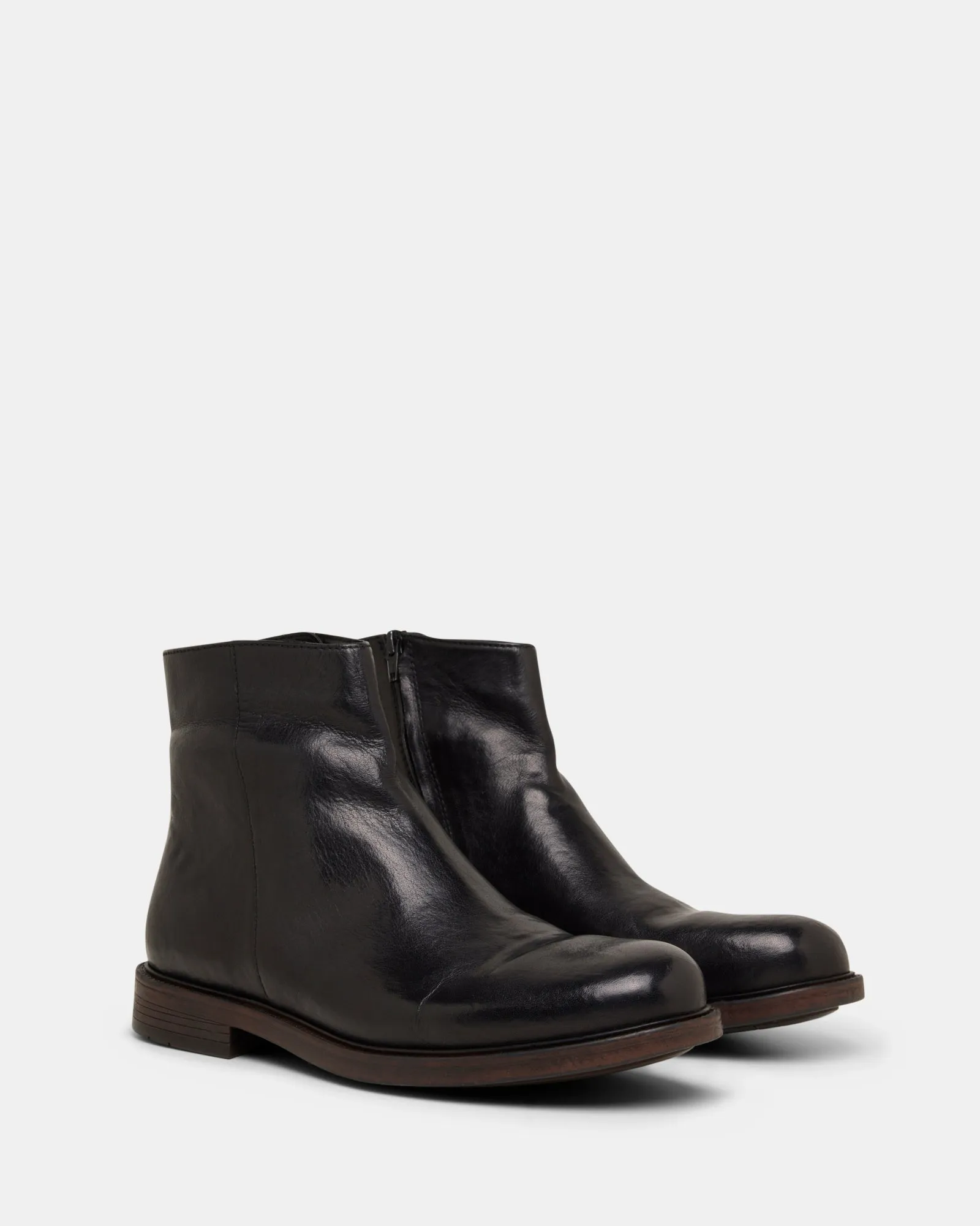 Quest Black