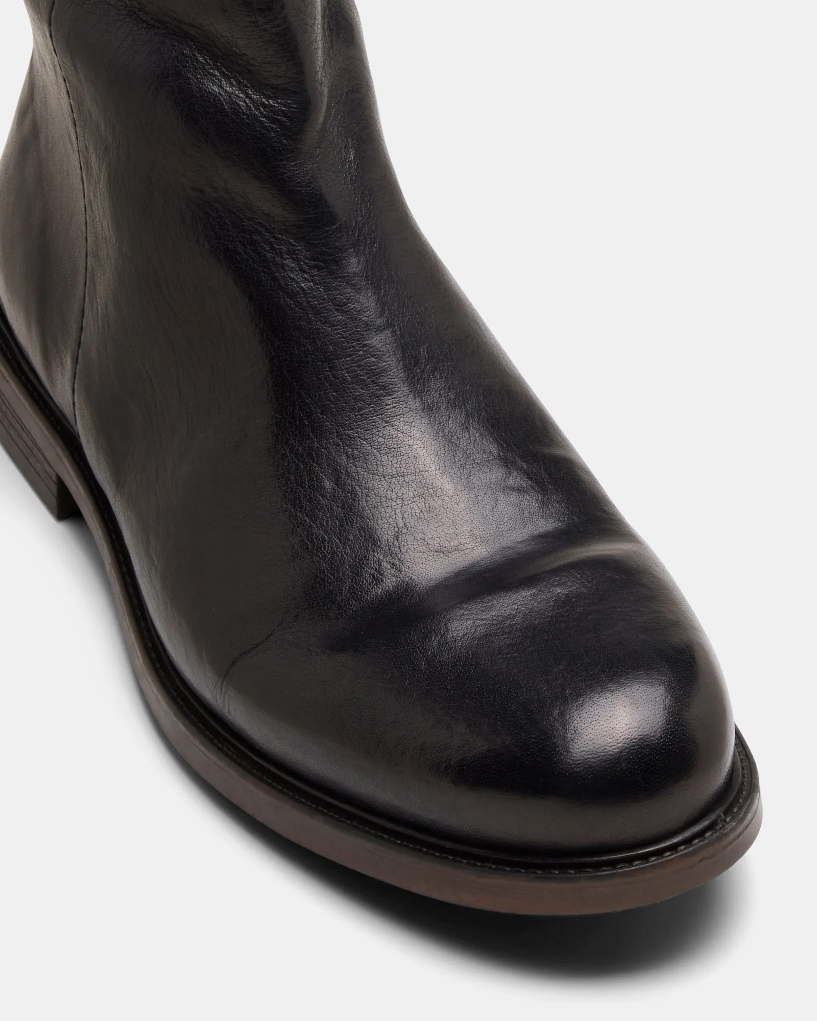 Quest Black